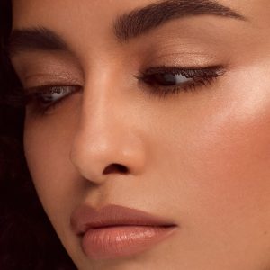 essential neutrals eyeshadow palette